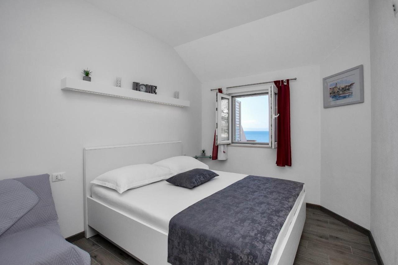 Apartments By The Sea Drasnice, Makarska - 2581 Exterior photo